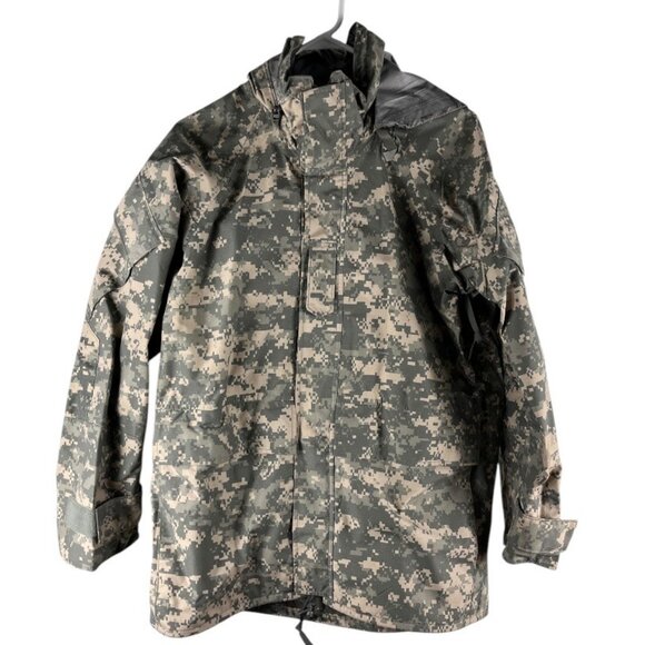 Genuine US Army ACU Gore-Tex Cold Weather Parka Coat Hooded Size Small Short - Picture 1 of 16